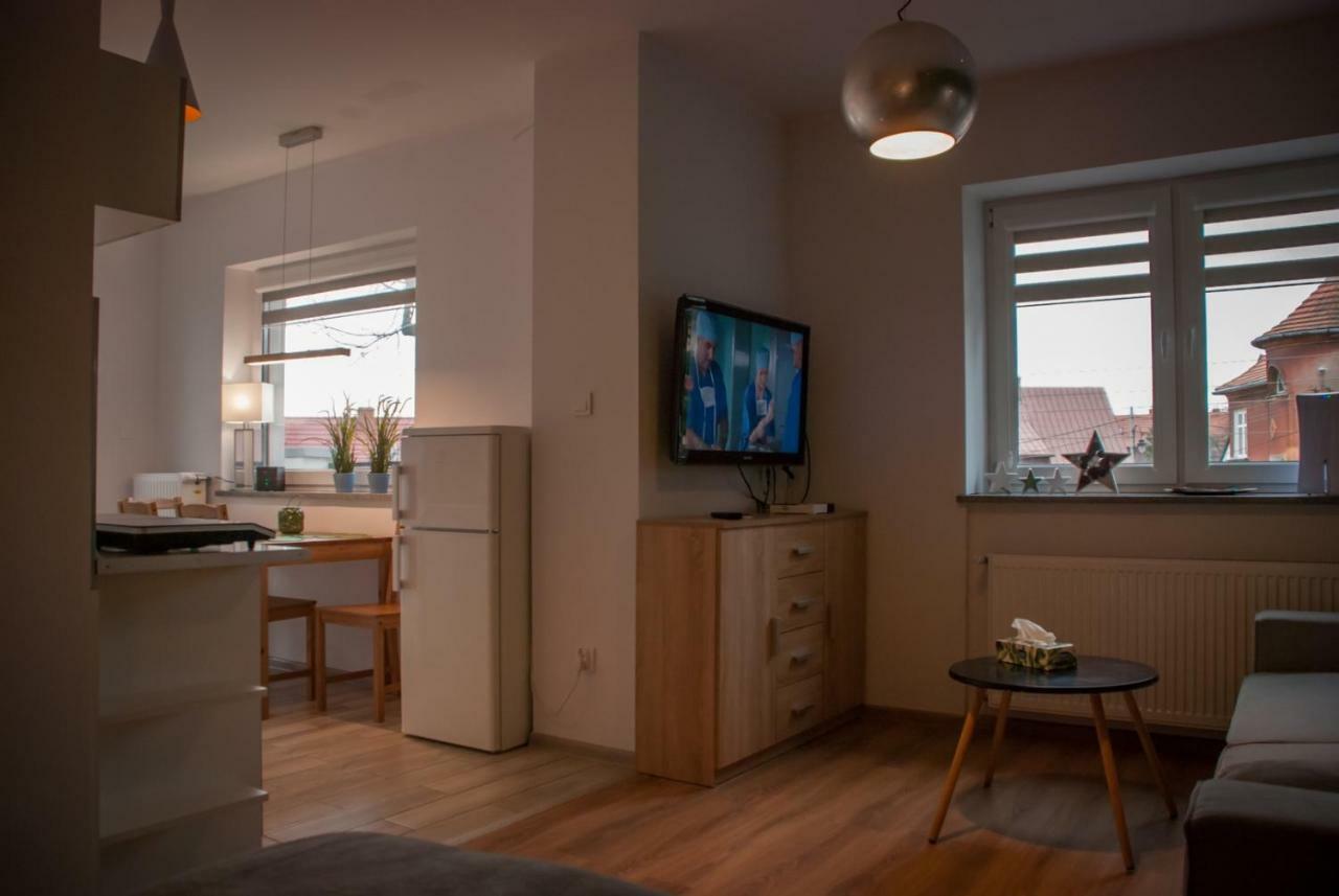 Noclegi "Boczna 5A" Apartamenty Goscinne Szczawno-Zdroj Ngoại thất bức ảnh