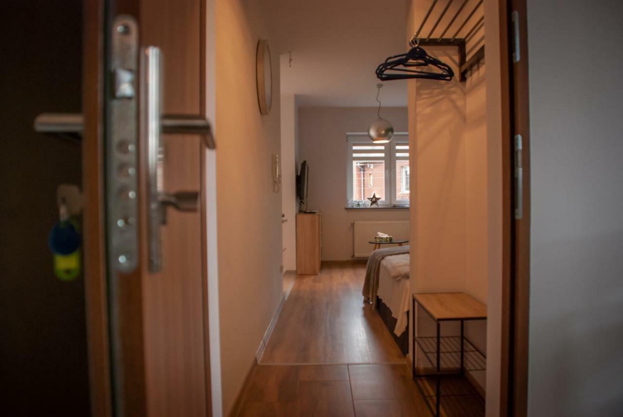 Noclegi "Boczna 5A" Apartamenty Goscinne Szczawno-Zdroj Ngoại thất bức ảnh