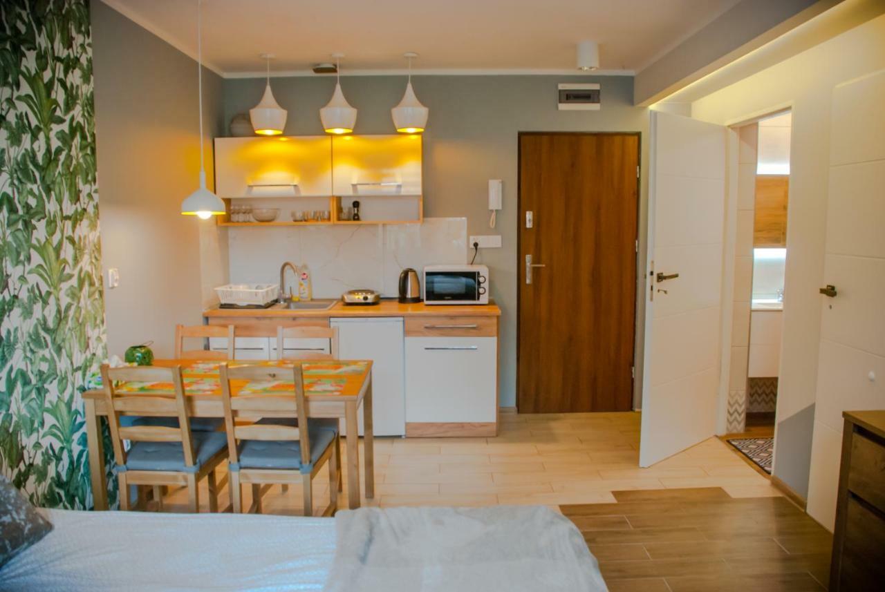 Noclegi "Boczna 5A" Apartamenty Goscinne Szczawno-Zdroj Ngoại thất bức ảnh