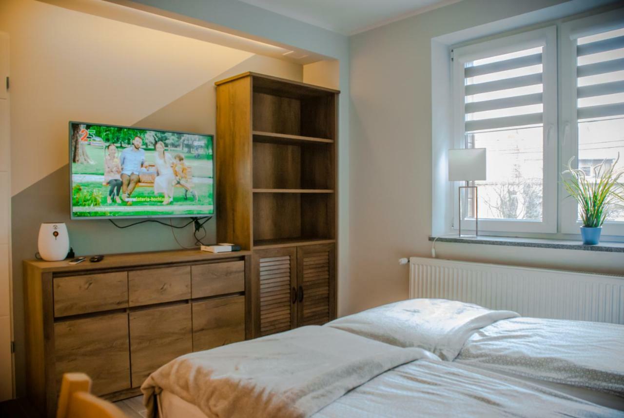 Noclegi "Boczna 5A" Apartamenty Goscinne Szczawno-Zdroj Ngoại thất bức ảnh