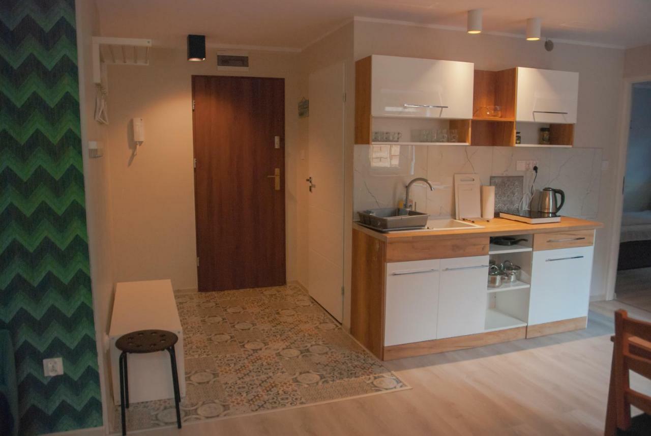 Noclegi "Boczna 5A" Apartamenty Goscinne Szczawno-Zdroj Ngoại thất bức ảnh